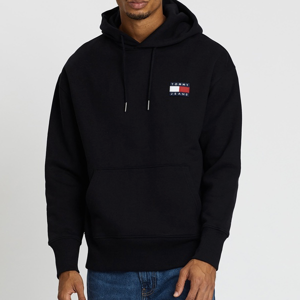 Tommy Hilfiger Men's Tommy Jeans SMITH PO BADGE HOODIE. Black